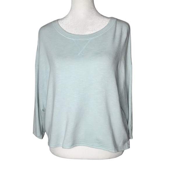 Double Zero Light Blue Soft Cropped 3/4 Sleeve Pullover Top Women’s Size Large - Picture 1 of 4